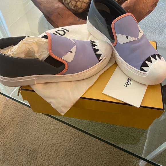 Sneakers - Picture 2 of 6